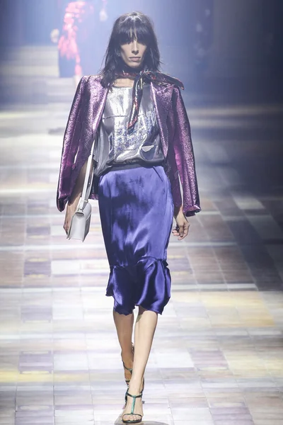 Look 1